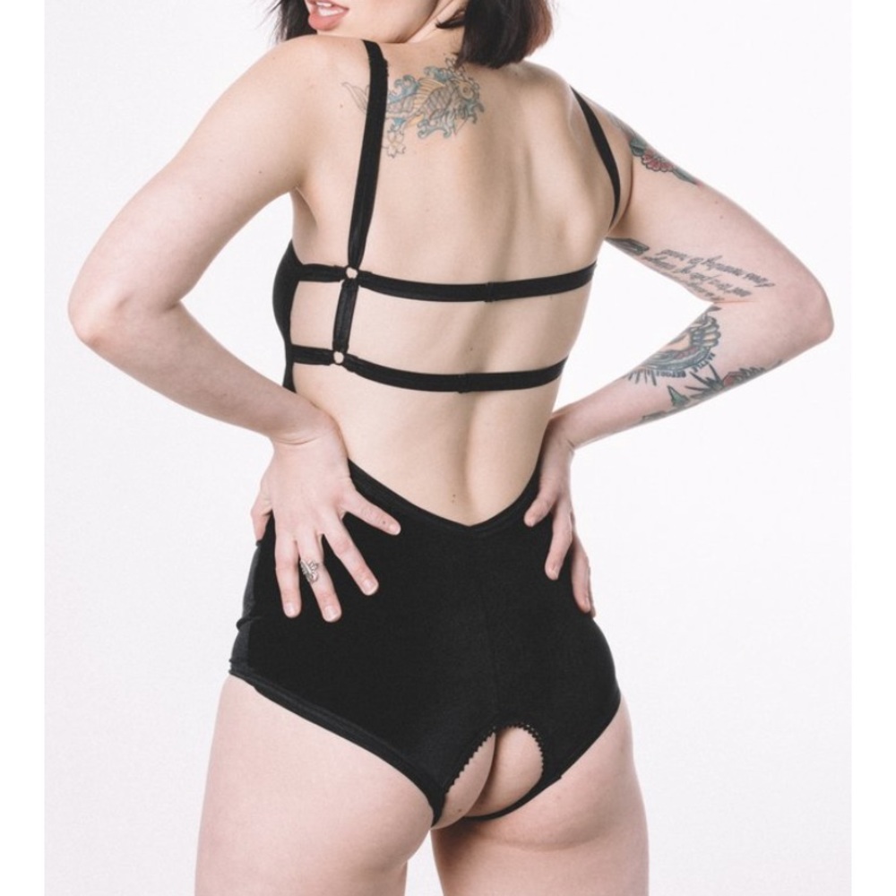 Solstice IntimatesINFERNO OUVERT EVERYDAY BODYSUIT - Picture 1 of 1